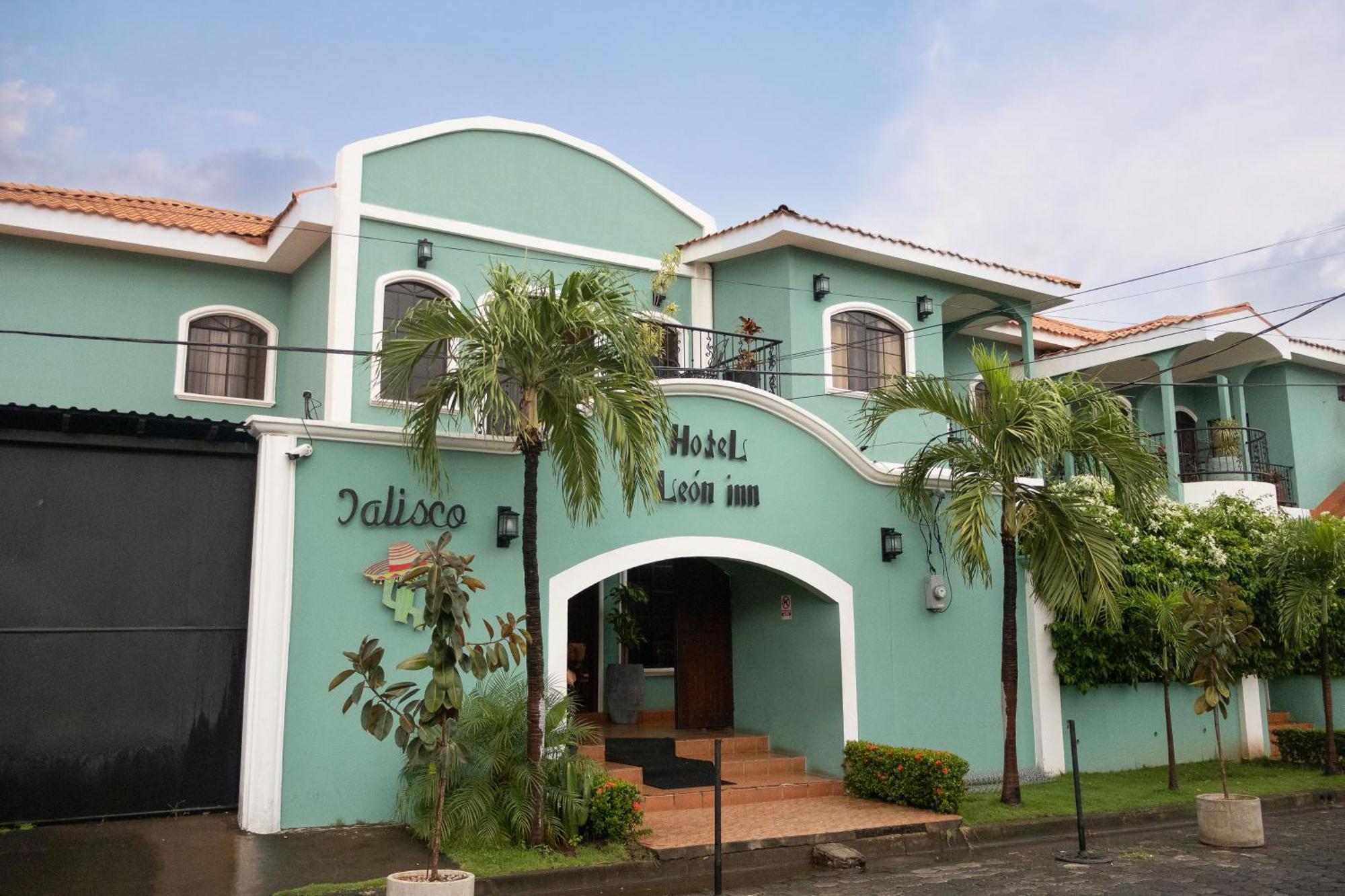 Hotel Leon Inn エクステリア 写真